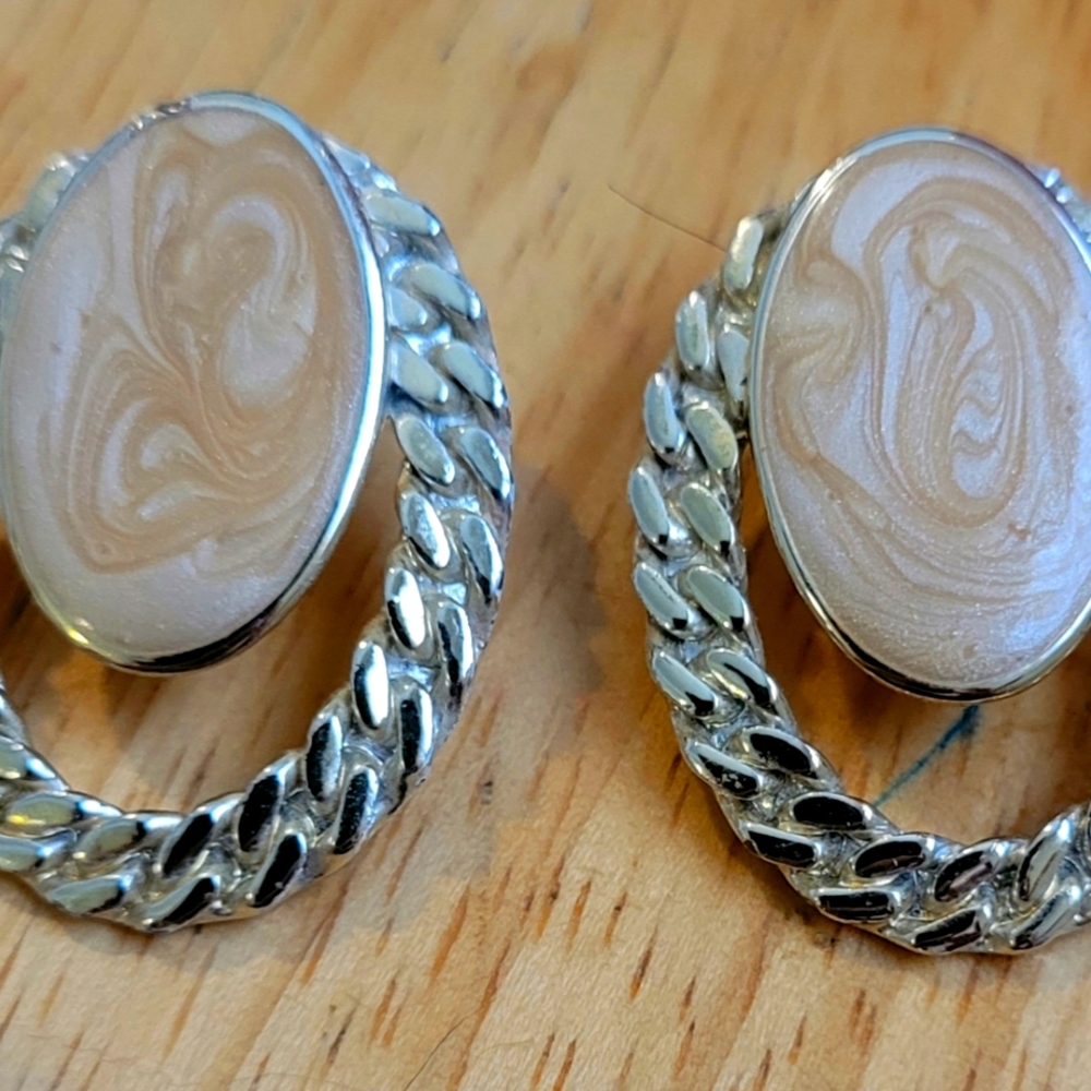 Vintage stud earrings